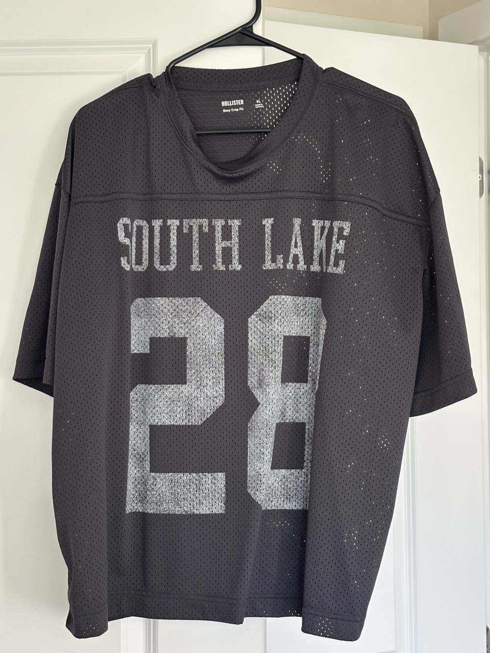 Hollister Men’s South Lake 28 Black Mesh Athletic Tee